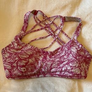 Iululemon sports bra size 6